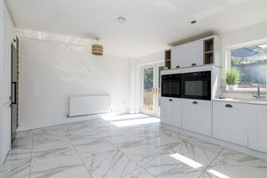 Kitchen- click for photo gallery